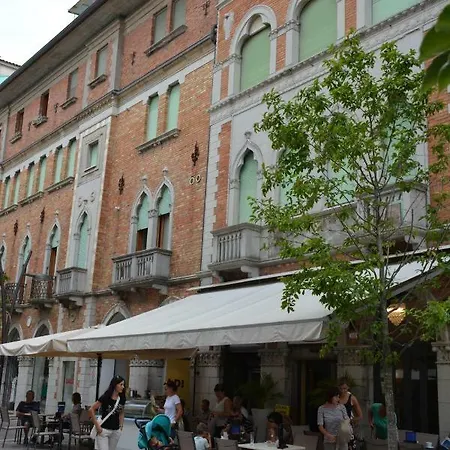 Excelsior 10 - Luxury Appartamento