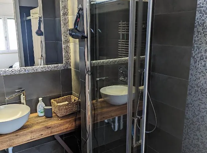 Excelsior 10 - Luxury Apartment